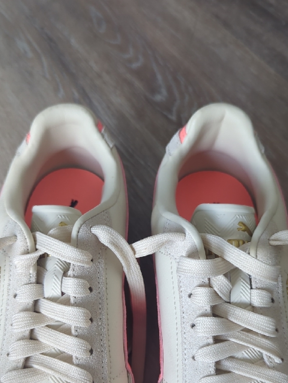 New Puma Cream Sneakers with Coral Accent - Picture 3 of 9
